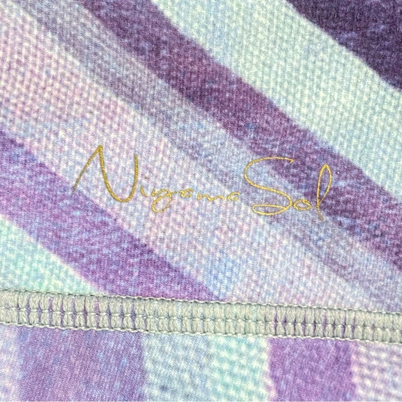 NIYAMA SOL purple blue stripe print high waisted endless leggings - Picture 7 of 9